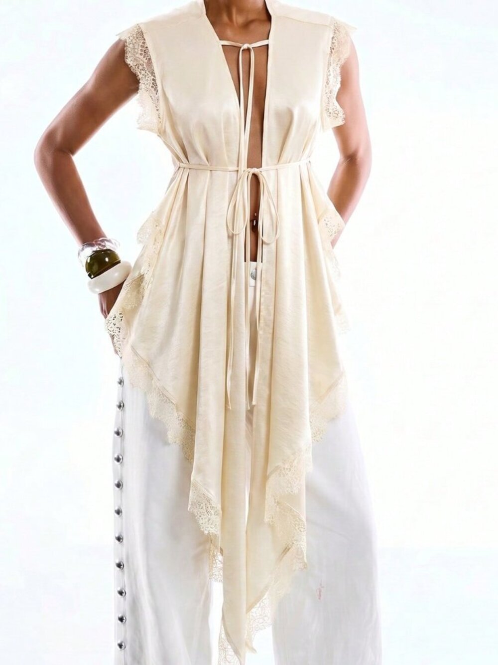 Beige Casual Women's Minimalist Lace Patchwork Asymmetrical Hem Sleeveless Top - Picture 5 of 6
